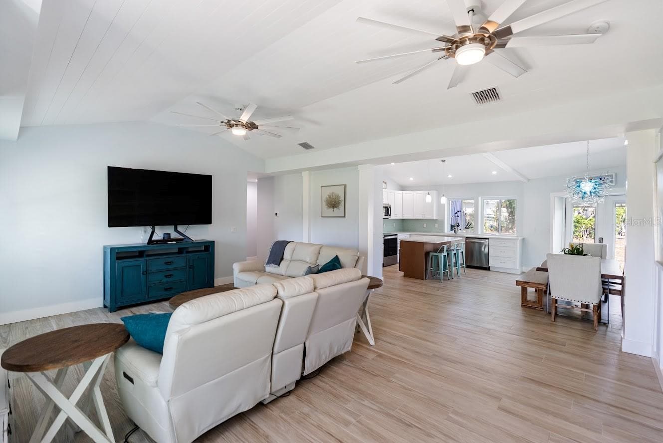 Living area - 400 DONA DR, NOKOMIS