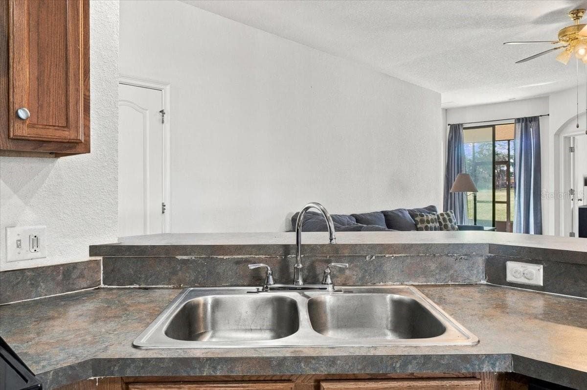 Single Family Residence at 5101 MAGNOLIA PRESERVE BLVD, WINTER HAVEN, photo 11 of 52