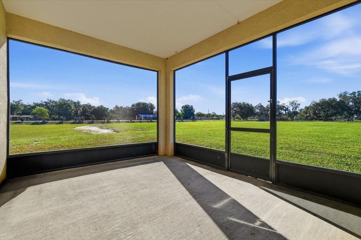 Single Family Residence at 5101 MAGNOLIA PRESERVE BLVD, WINTER HAVEN, photo 39 of 52