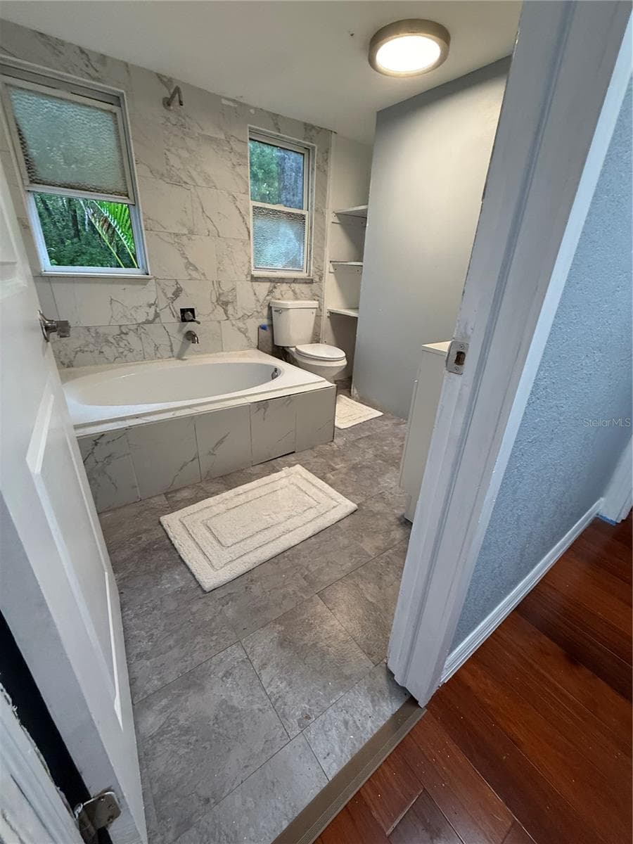 BATHROOM - 6905 AZLEE AVE, NEW PORT RICHEY