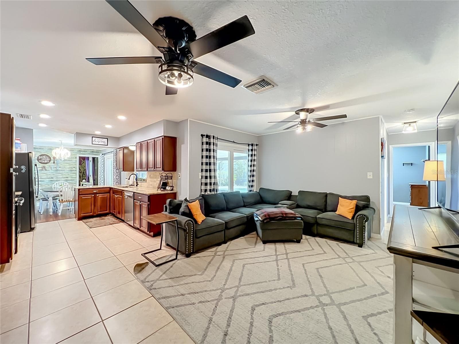 Single Family Residence at 128 ALDEAN DR, SANFORD, photo 47 of 92