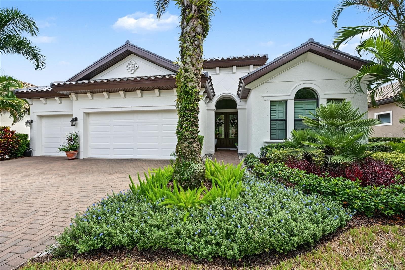 1366 VIA VERDI DR