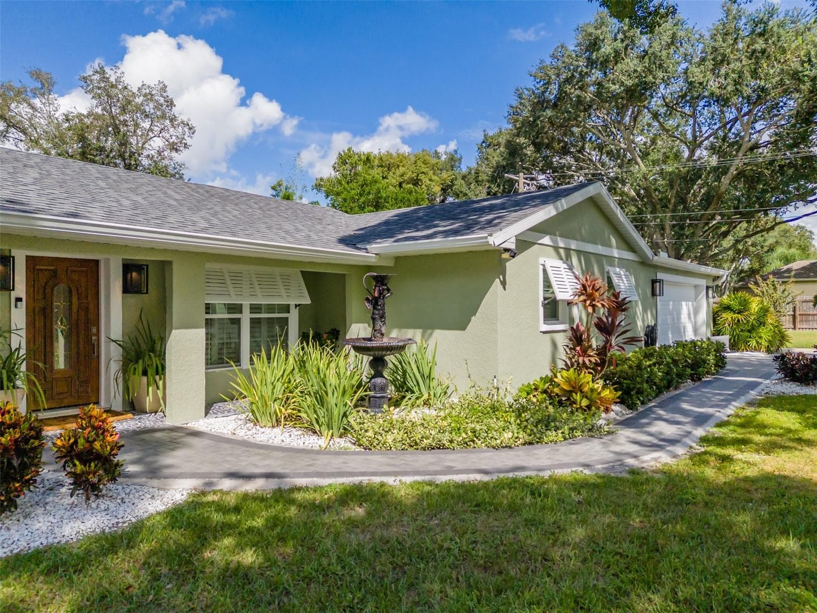 Single Family Residence at 2606 BRUCKEN RD, VALRICO, photo 7 of 90