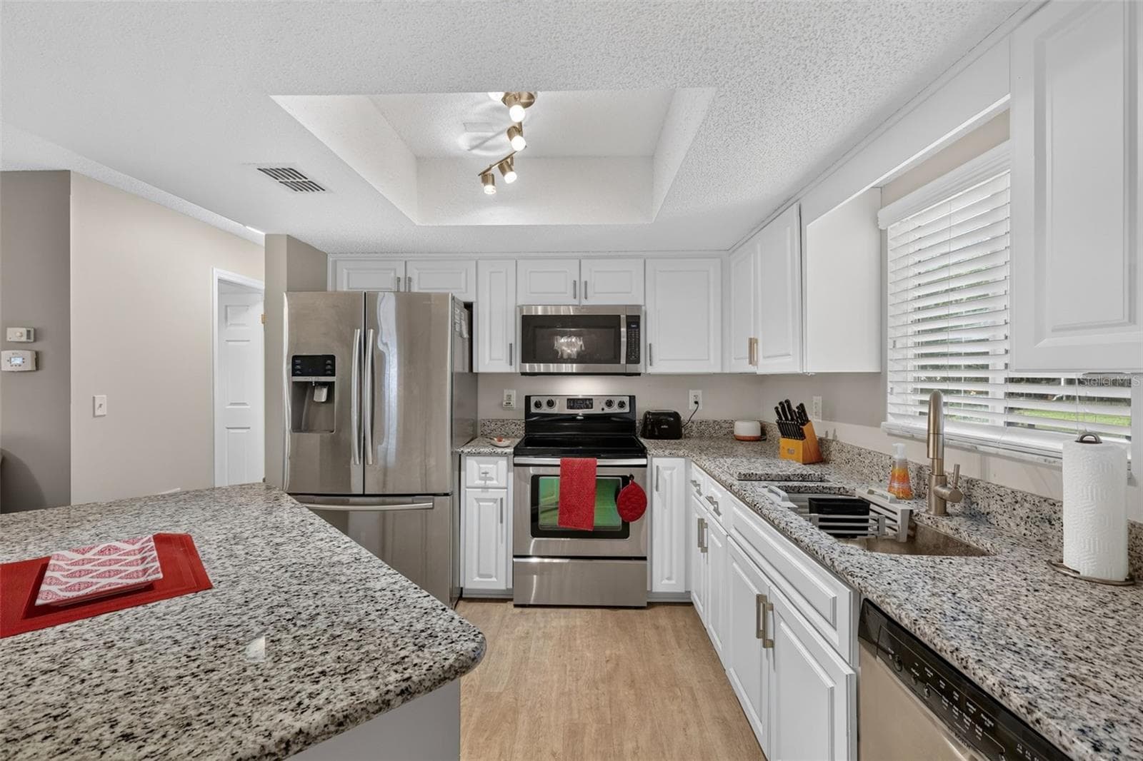 Single Family Residence at 10255 SE 178TH PL, SUMMERFIELD, photo 10 of 25