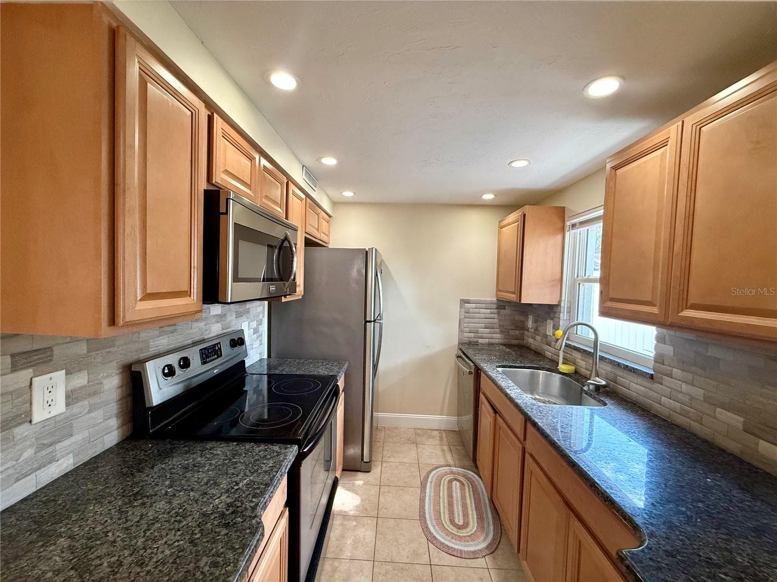 Condominium at 1960 UNION ST #41, CLEARWATER, photo 6 of 28