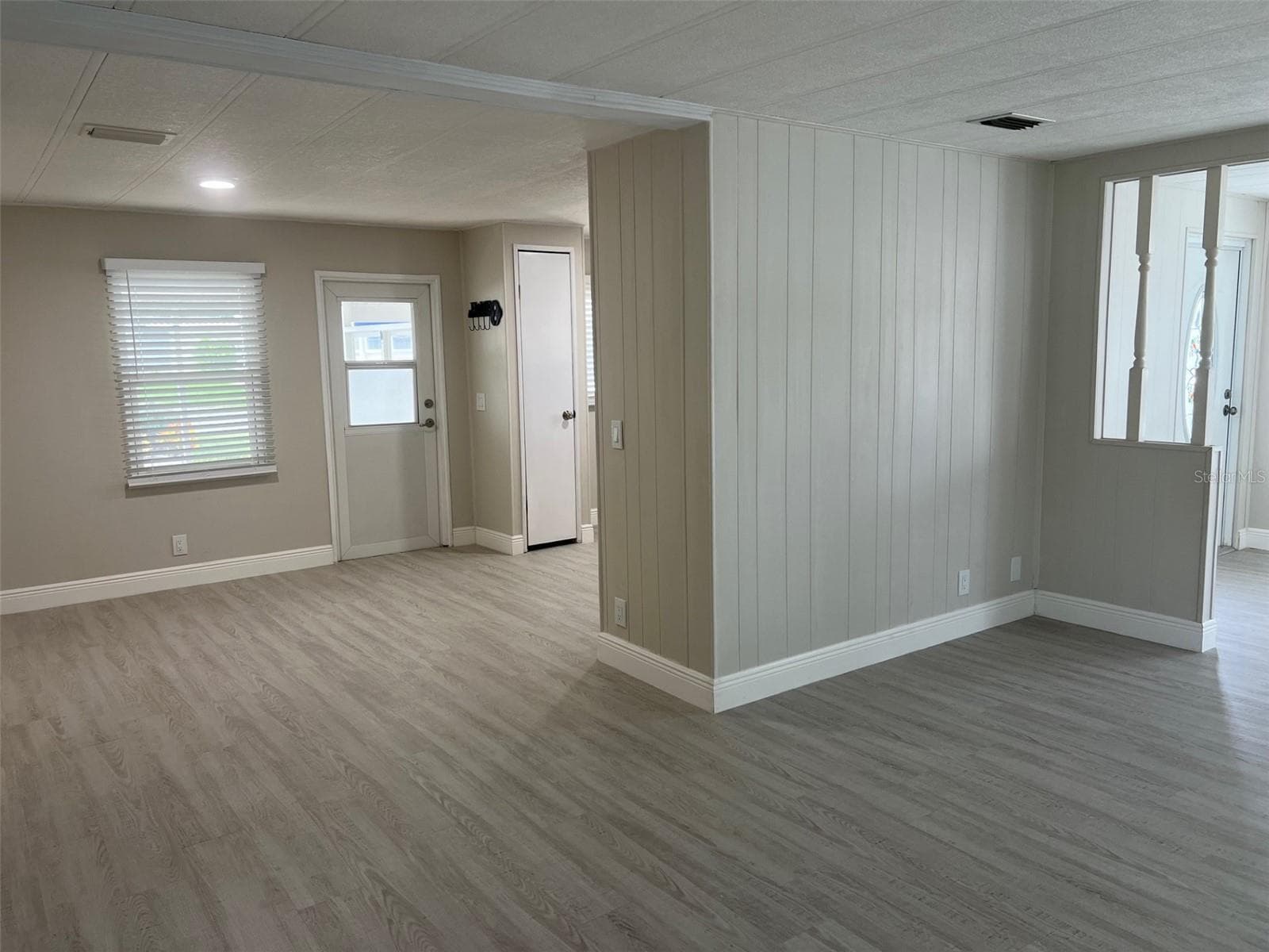 Manufactured Home at 529 NEEDLE PALM ST, LARGO, photo 14 of 32