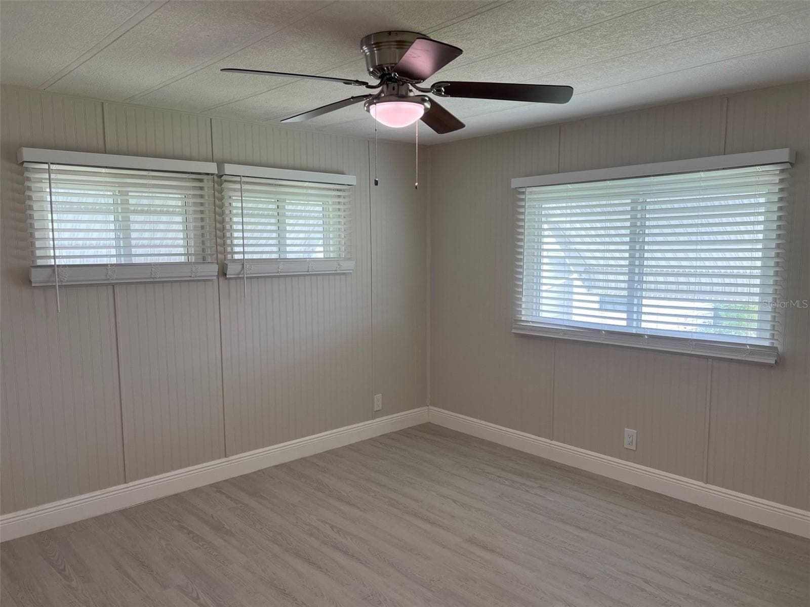 Manufactured Home at 529 NEEDLE PALM ST, LARGO, photo 26 of 32