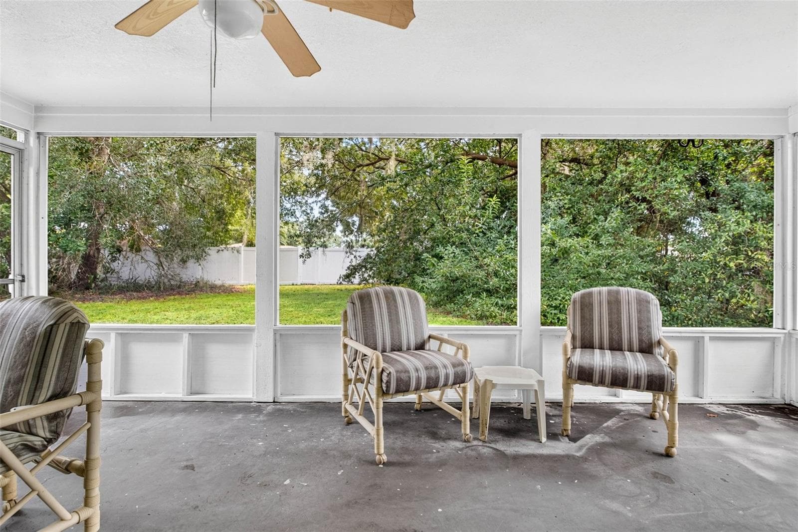 Single Family Residence at 7220 WOODBROOK DR, TAMPA, photo 26 of 30