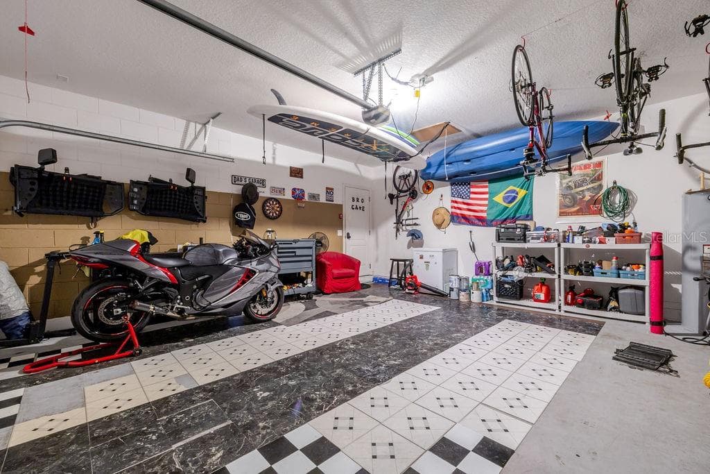 2-car garage - 252 SHERRI LEE LN, DELAND