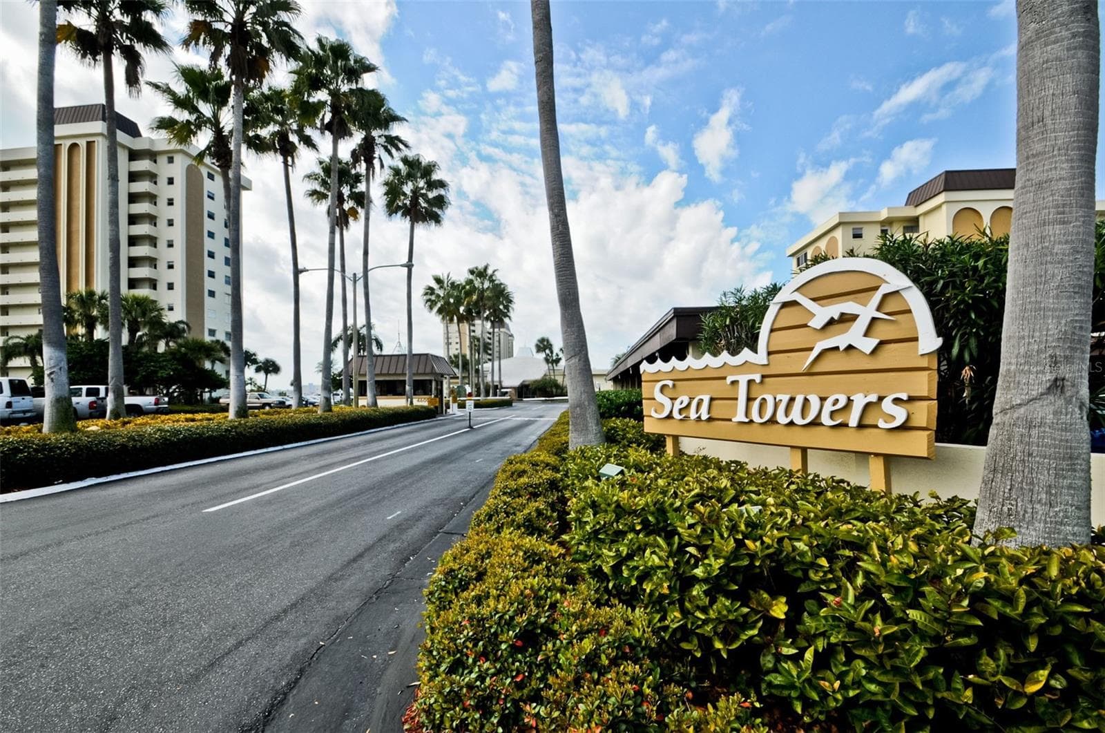Welcome HOME! - 4575 COVE CIR #1003, ST PETERSBURG