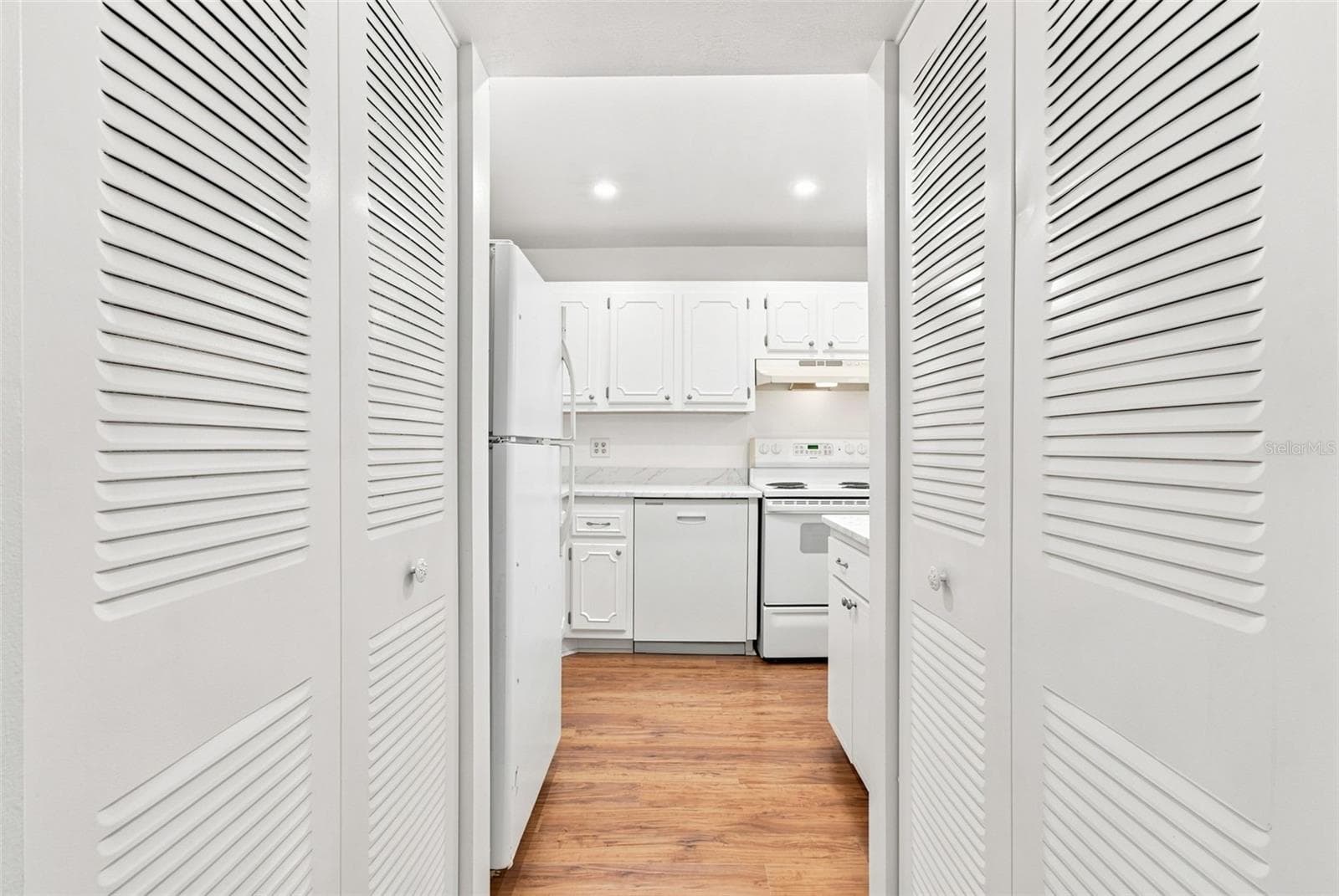 Condominium at 11485 OAKHURST RD #1200-214, LARGO, photo 15 of 70