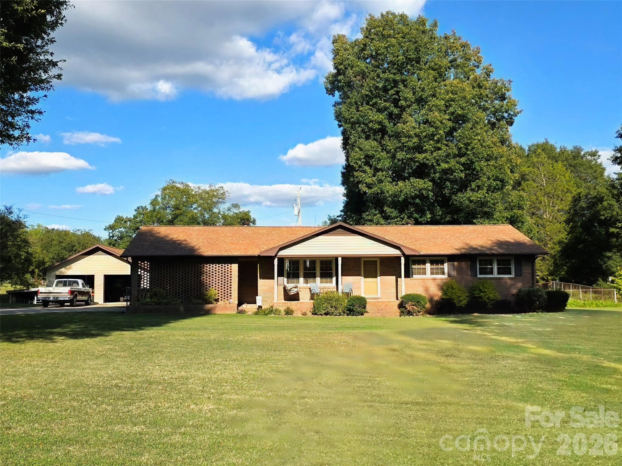 Single Family Residence at 4106 Dallas High Shoals Highway, Dallas, photo 2 of 26