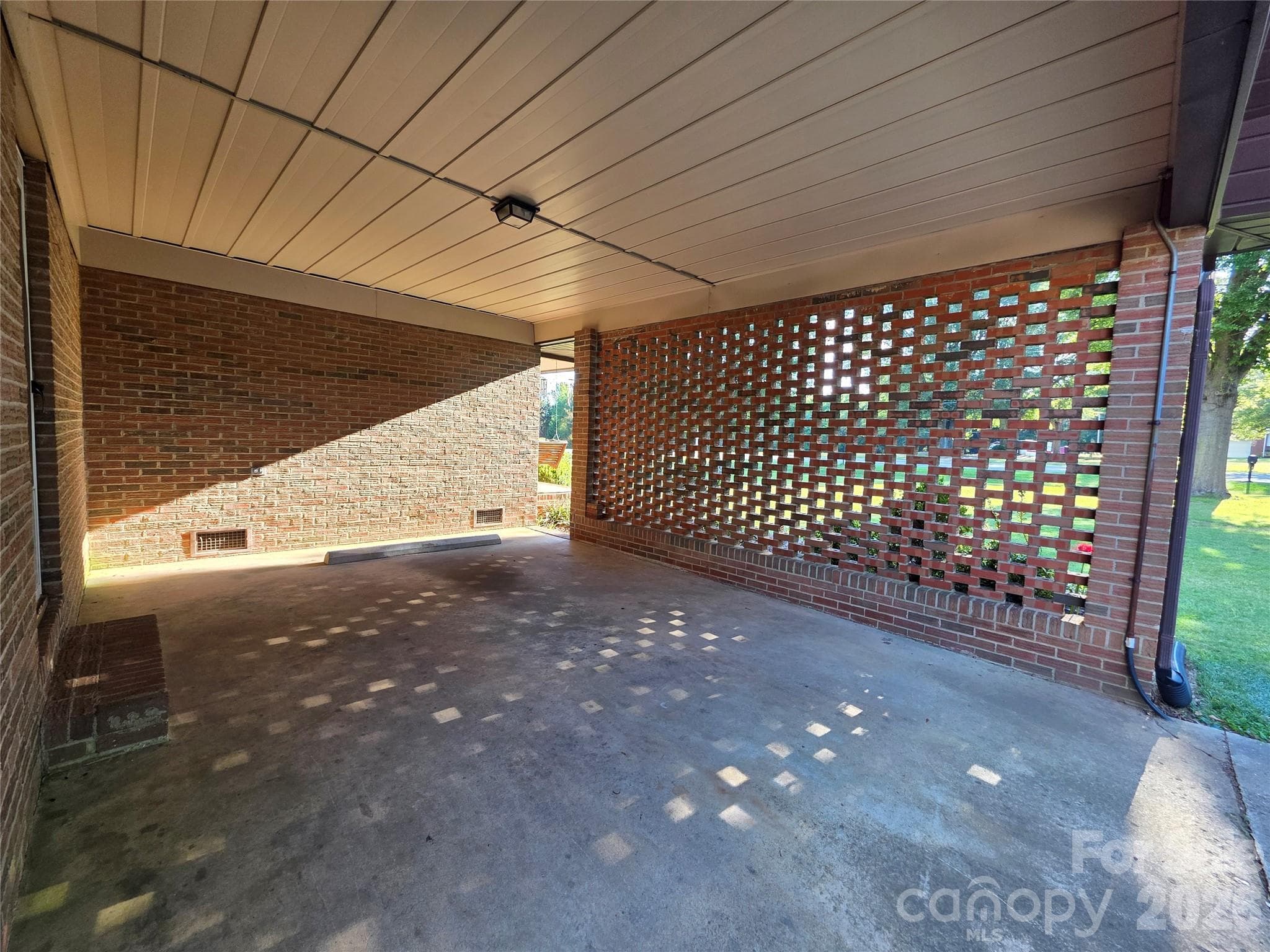 Single Family Residence at 4106 Dallas High Shoals Highway, Dallas, photo 3 of 26