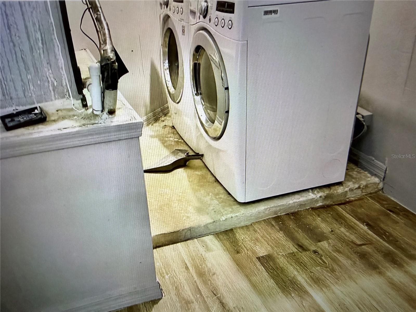 LAUNDRY ROOM - 7912 ANTIBES CT, ORLANDO