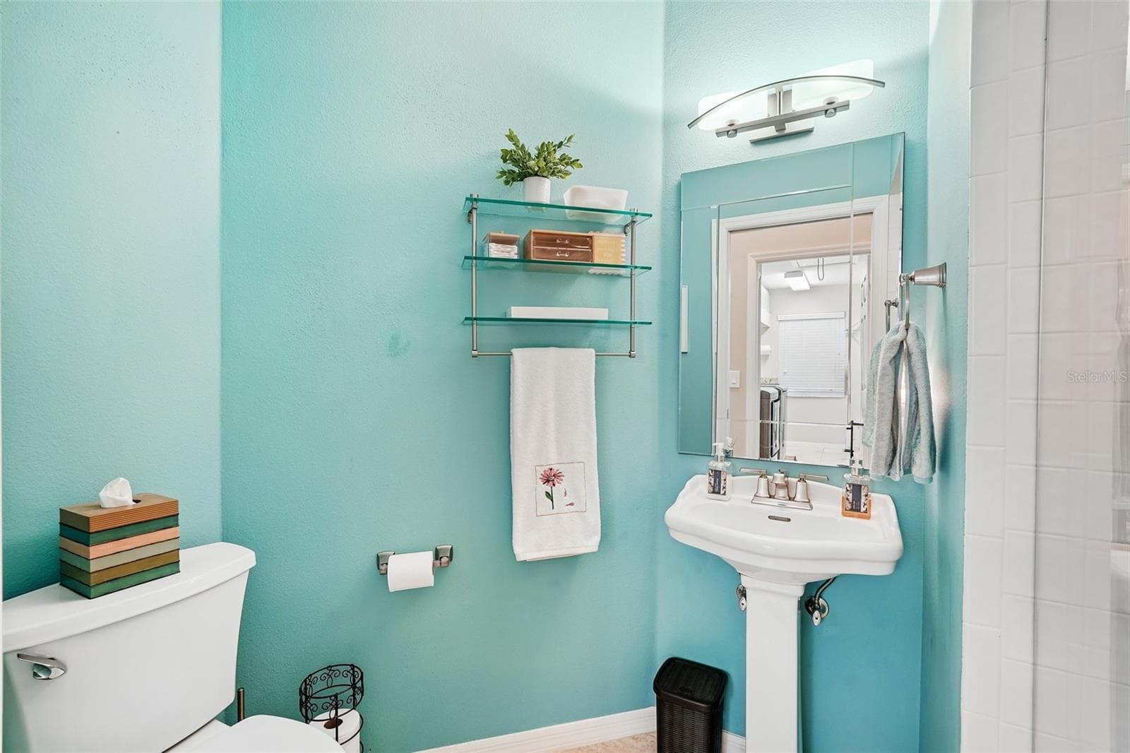 2nd Guest bath - 444 FIELDSTONE DR, VENICE