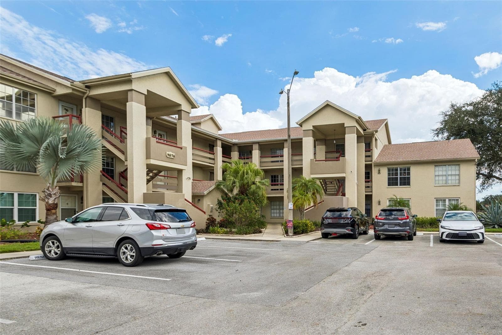 Condominium at 4575 WHITTON WAY #1122, NEW PORT RICHEY, photo 2 of 28