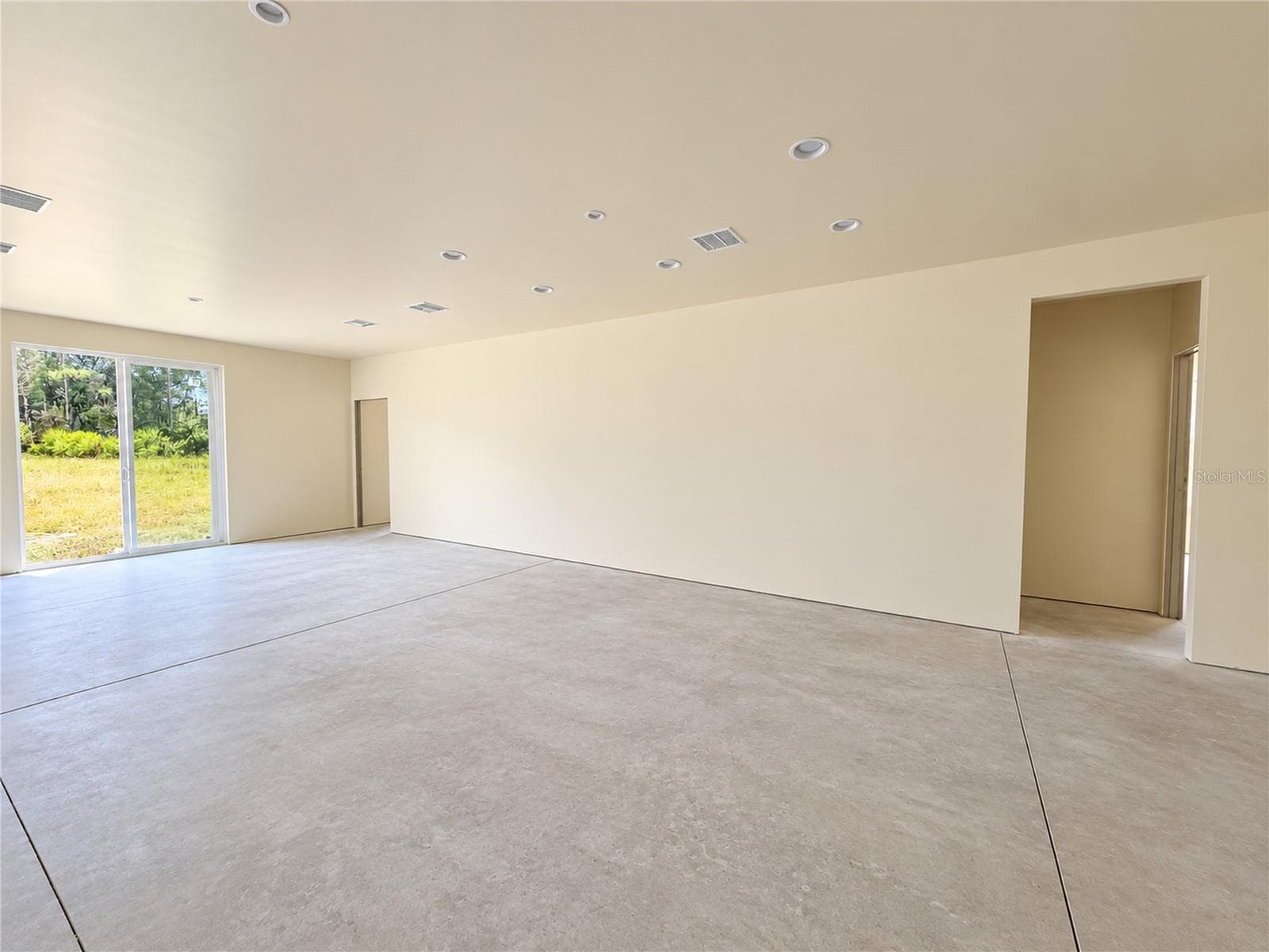 Single Family Residence at 5025 SW 179TH PL, OCALA, photo 6 of 28