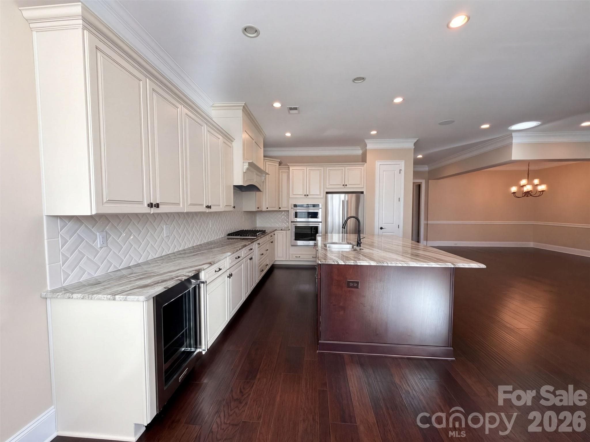 Single Family Residence at 14629 Glen Valley Court, Charlotte, photo 7 of 31