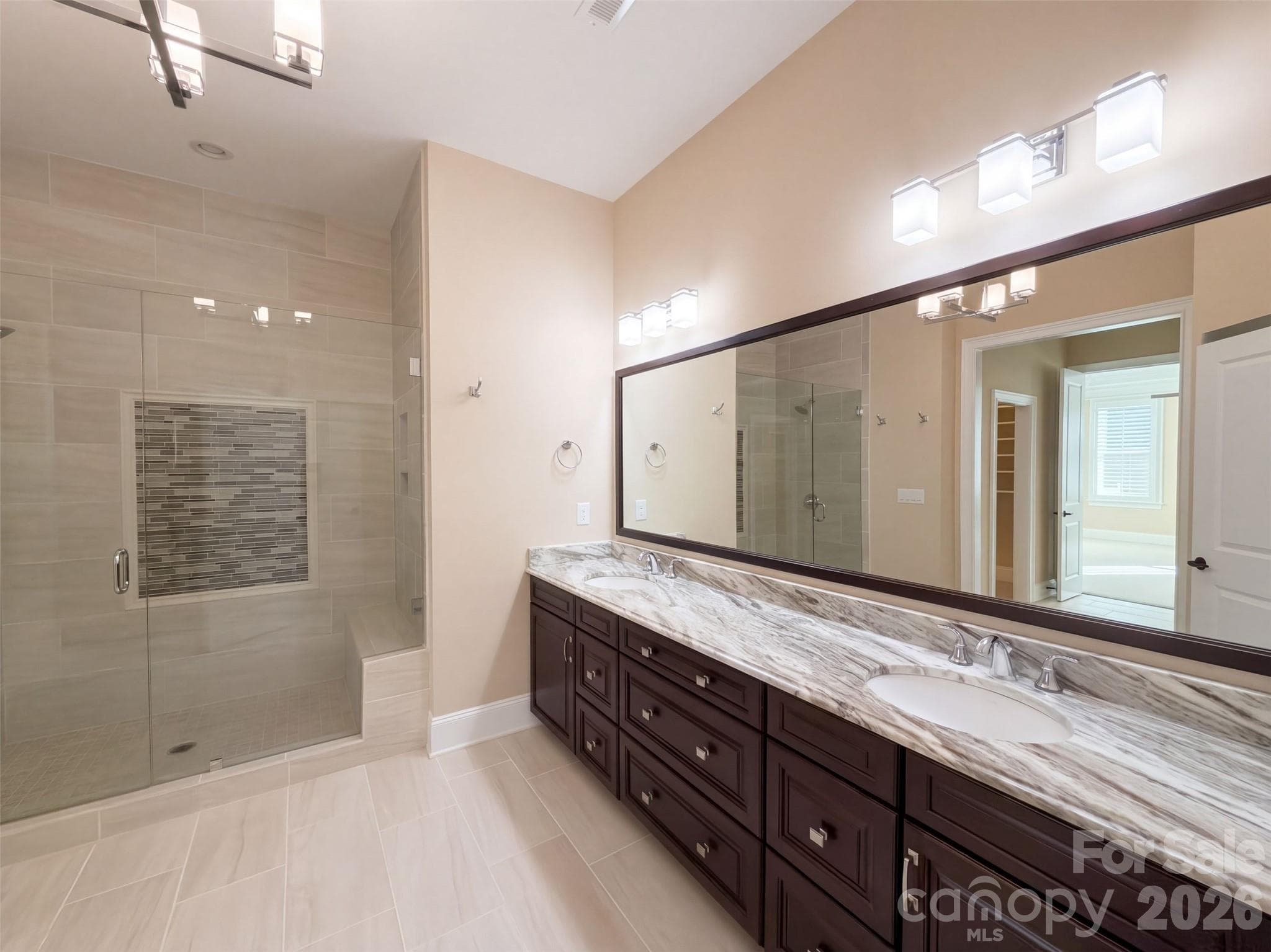 Single Family Residence at 14629 Glen Valley Court, Charlotte, photo 16 of 31