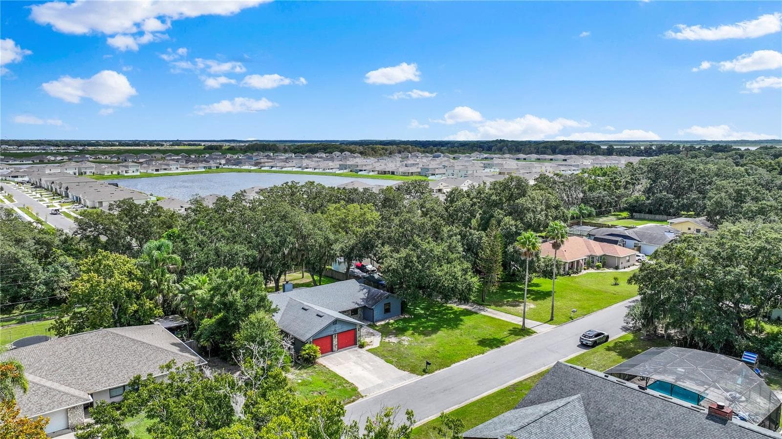 Single Family Residence at 1747 KING EDWARD DRIVE, KISSIMMEE, photo 2 of 23