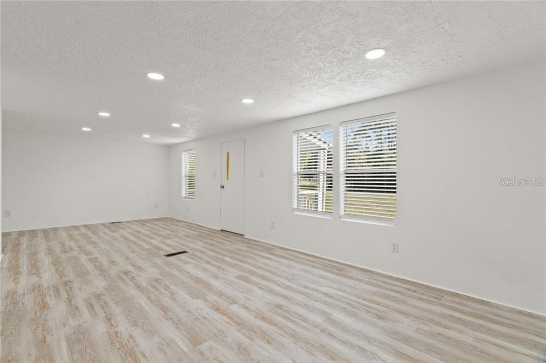 Residential at 7180 W Matador LN, HOMOSASSA FL 34446, Homosassa, photo 9 of 36
