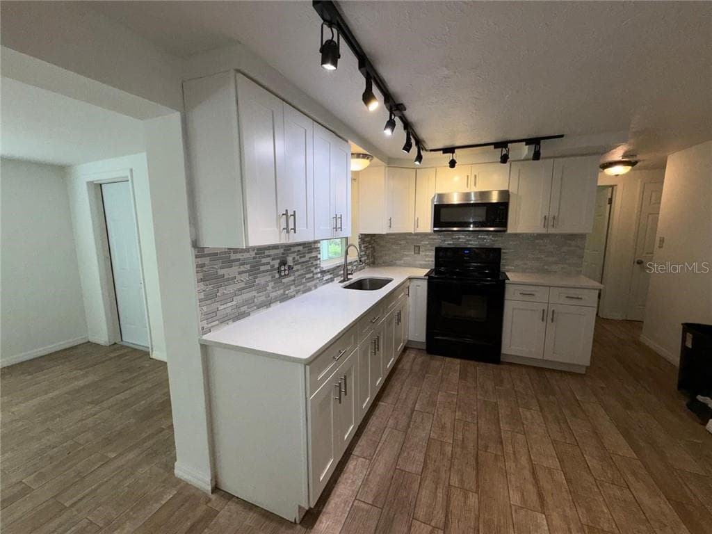Single Family Residence at 1650 Bold LN, HOLIDAY FL 34691, photo 7 of 53