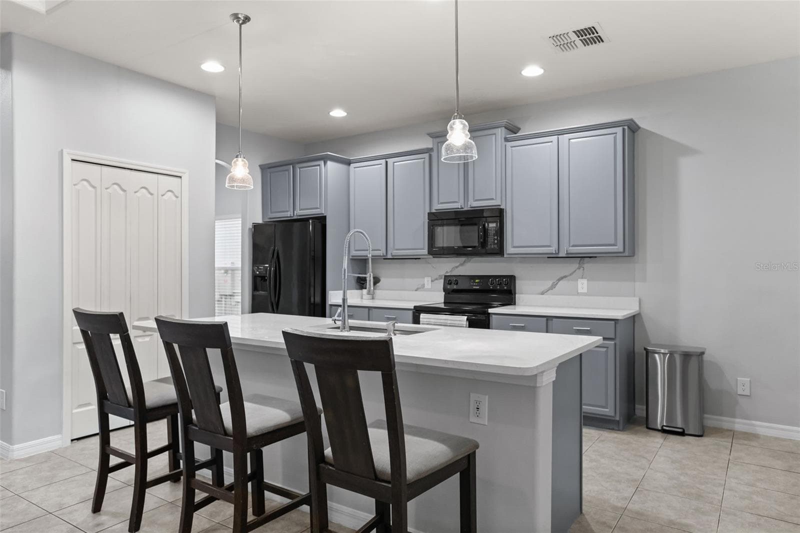 Single Family Residence at 9117 OAK COMMONS WAY, ORLANDO, photo 11 of 45