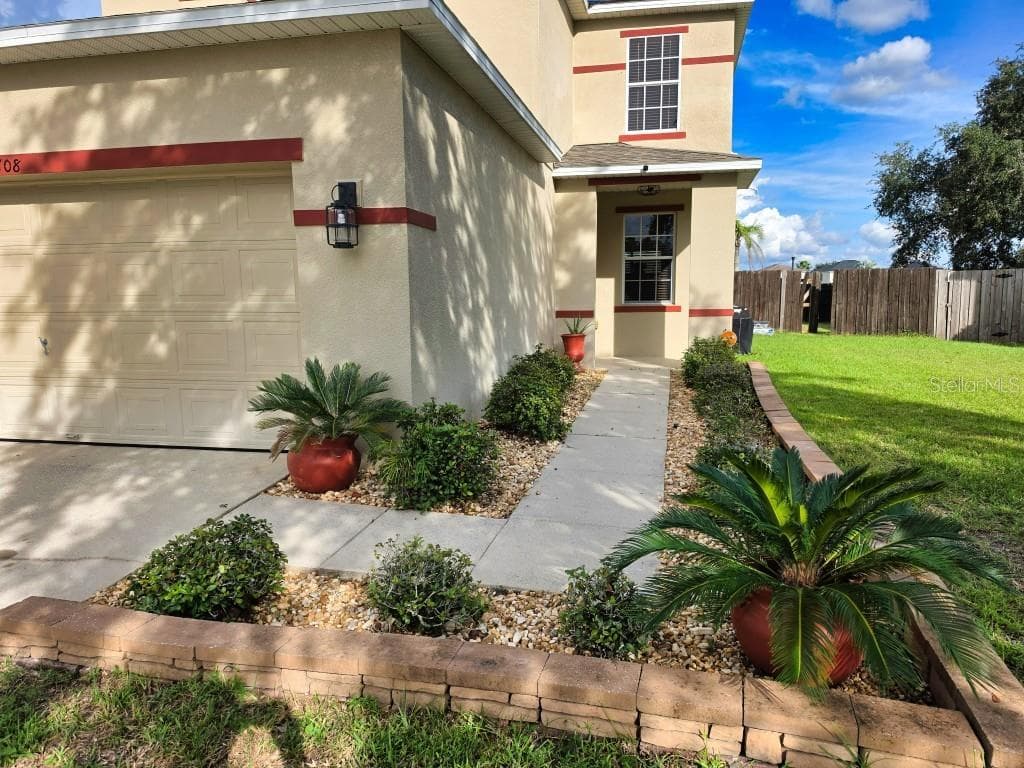 Single Family Residence at 2608 LYNDSCAPE ST, ORLANDO, photo 12 of 62