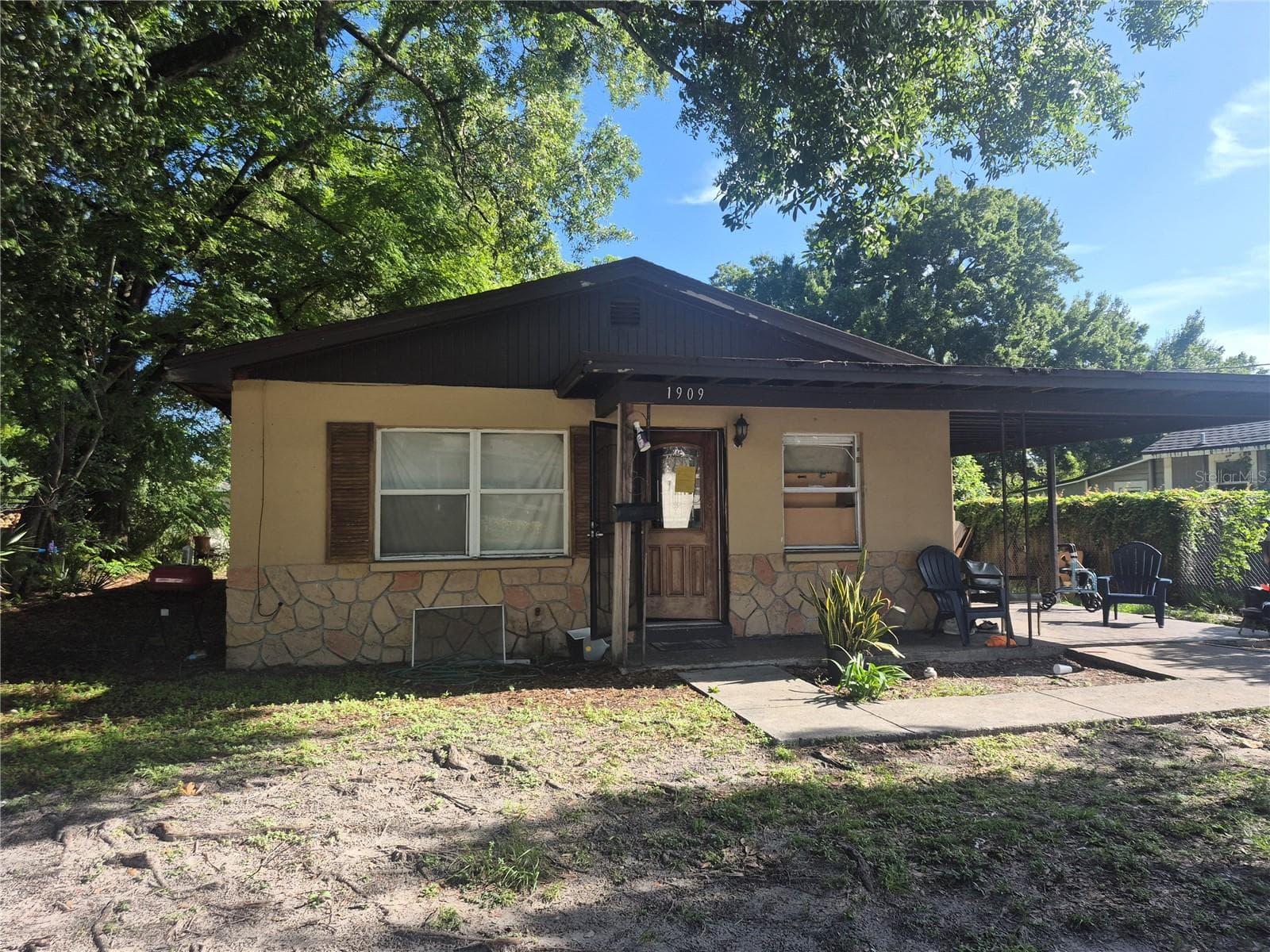 1909 W PALMETTO ST
