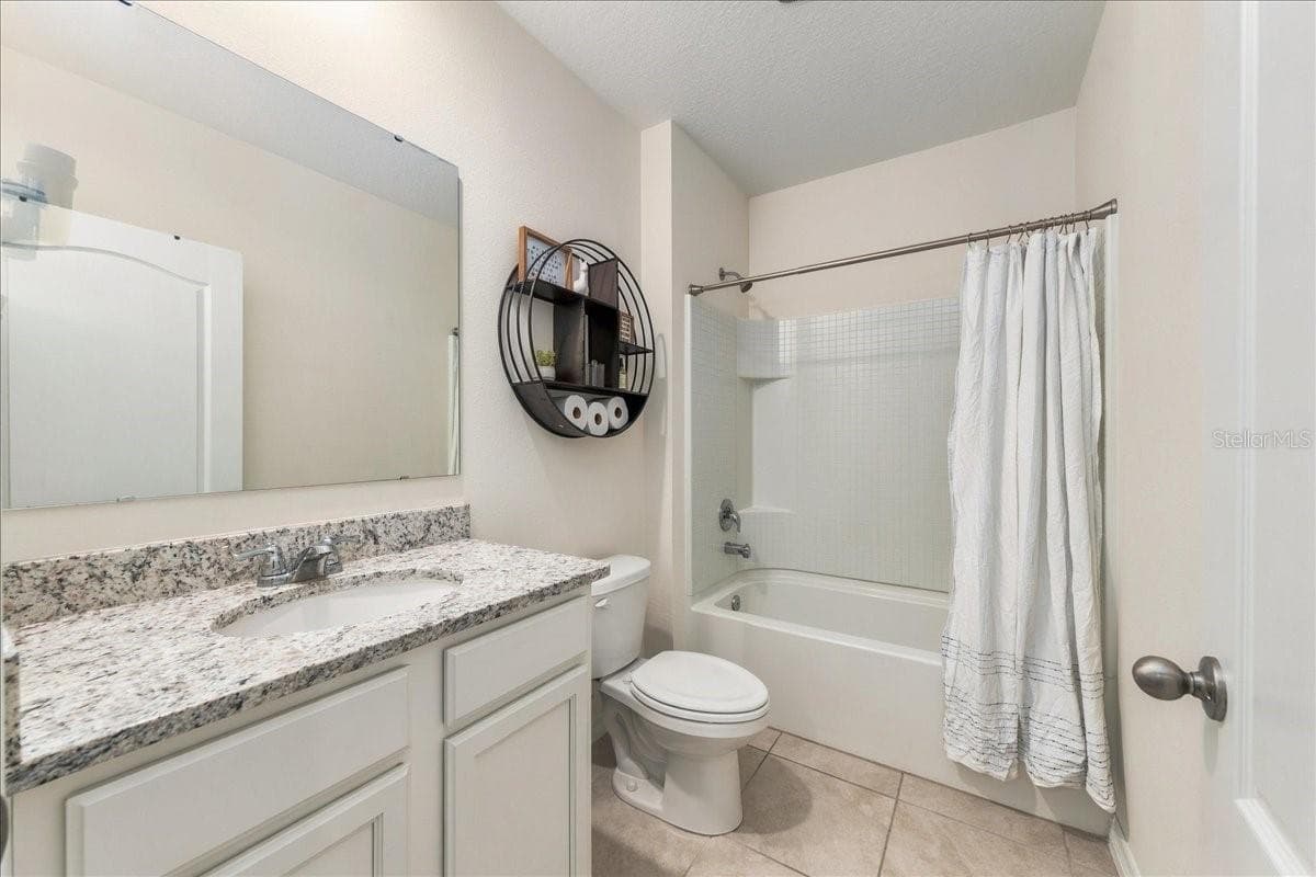 Single Family Residence at 5244 GREENHEART AVE, MOUNT DORA, photo 16 of 28