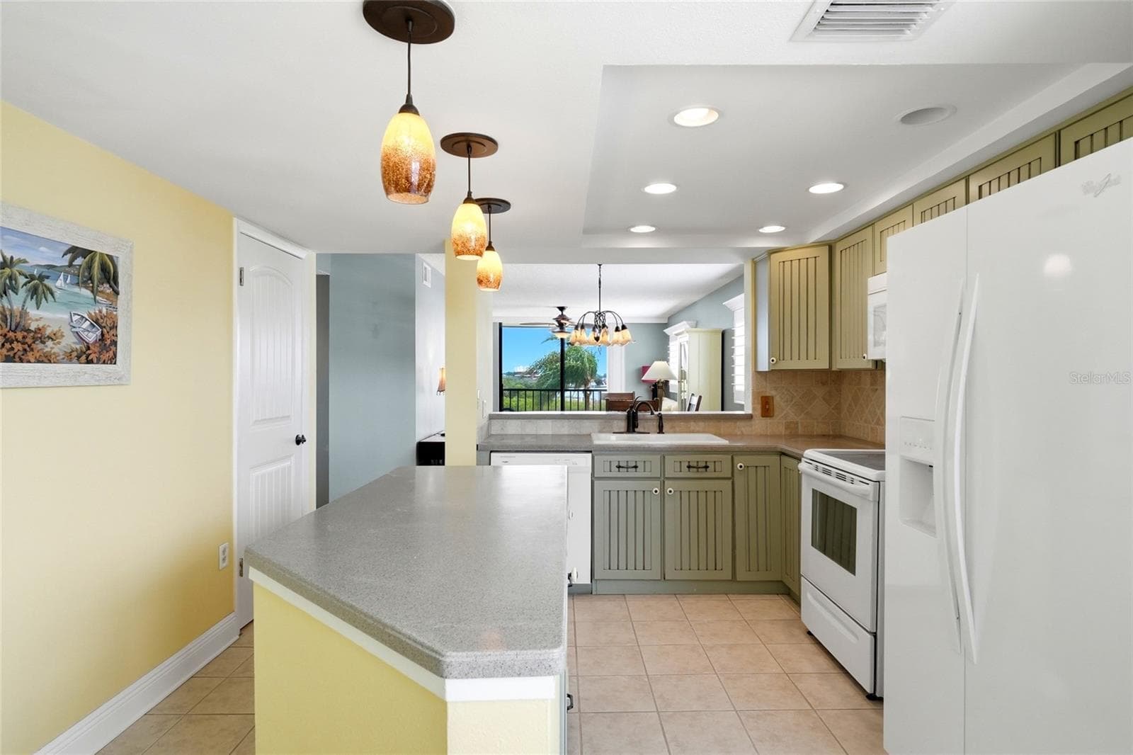 Condominium at 1328 PASADENA AVE S #308, SOUTH PASADENA, photo 4 of 33