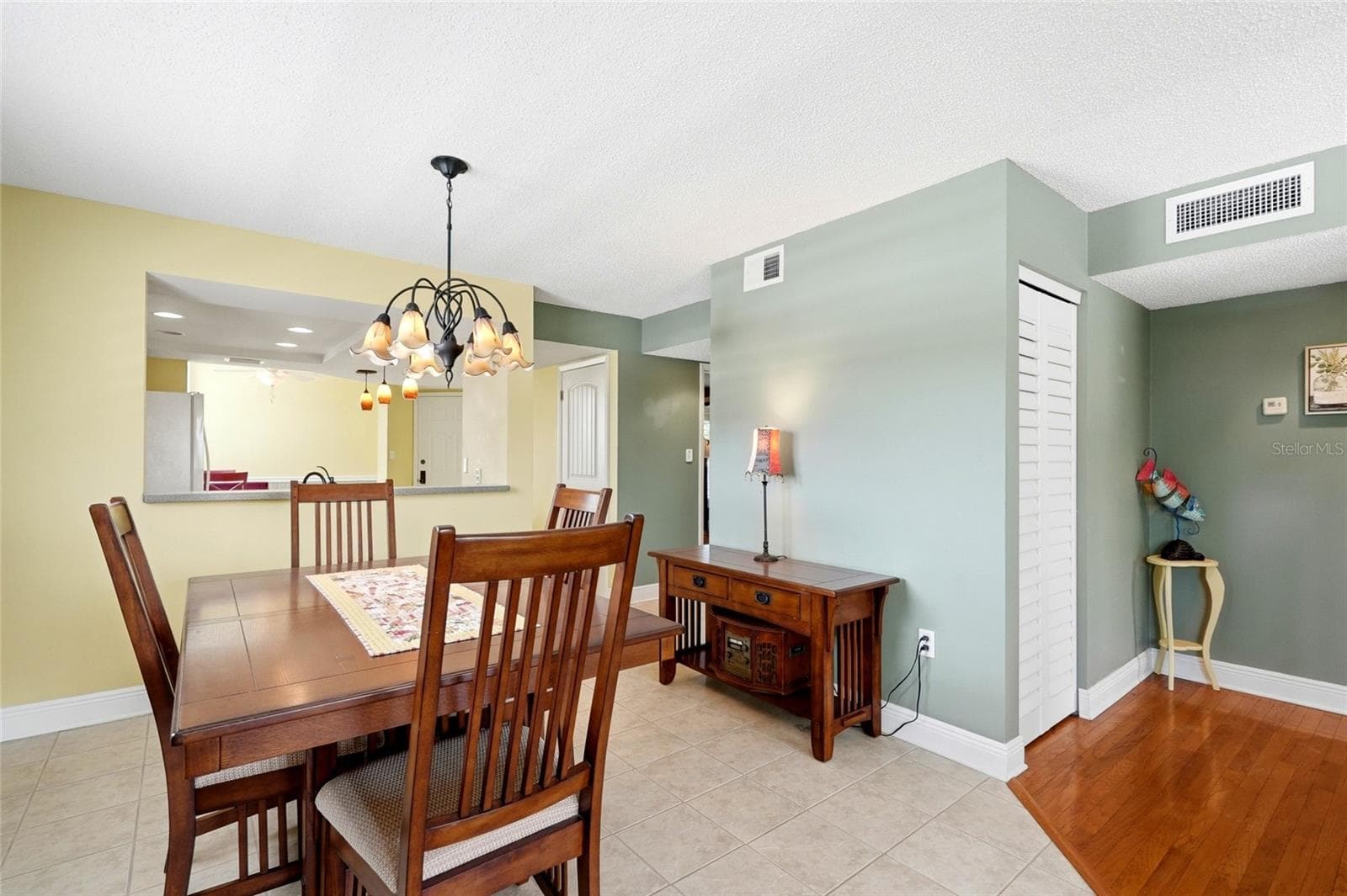 Condominium at 1328 PASADENA AVE S #308, SOUTH PASADENA, photo 15 of 33