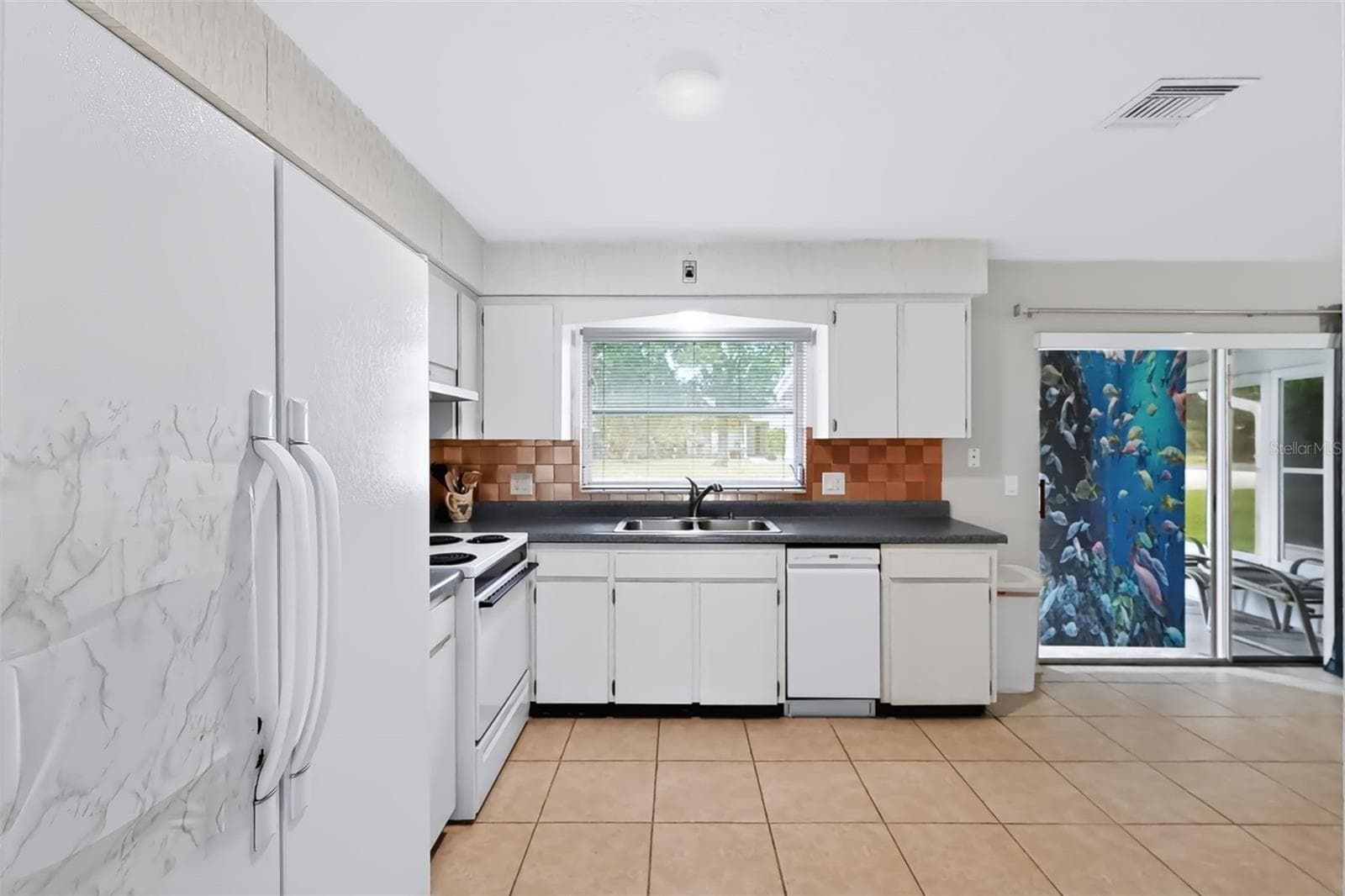 Kitchen - 852 OXFORD CT, DUNEDIN