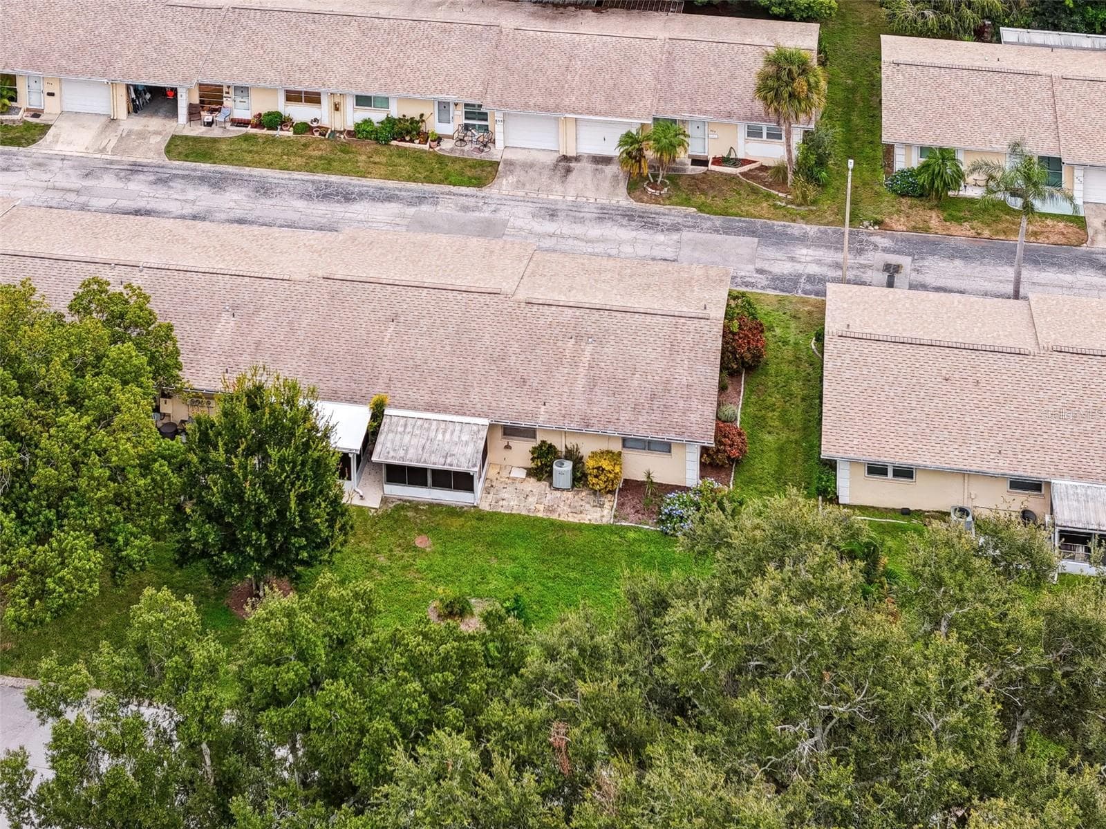 Villa at 852 OXFORD CT, DUNEDIN, photo 28 of 37