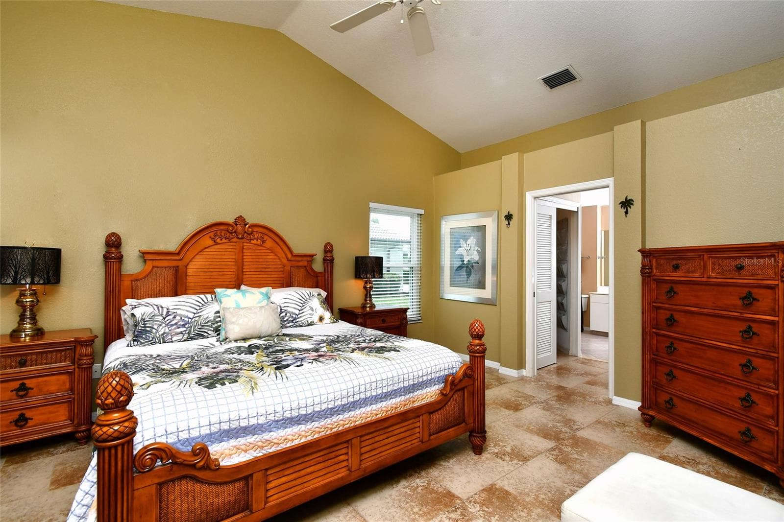 Single Family Residence at 24068 REDFISH COVE DR, PUNTA GORDA, photo 14 of 38