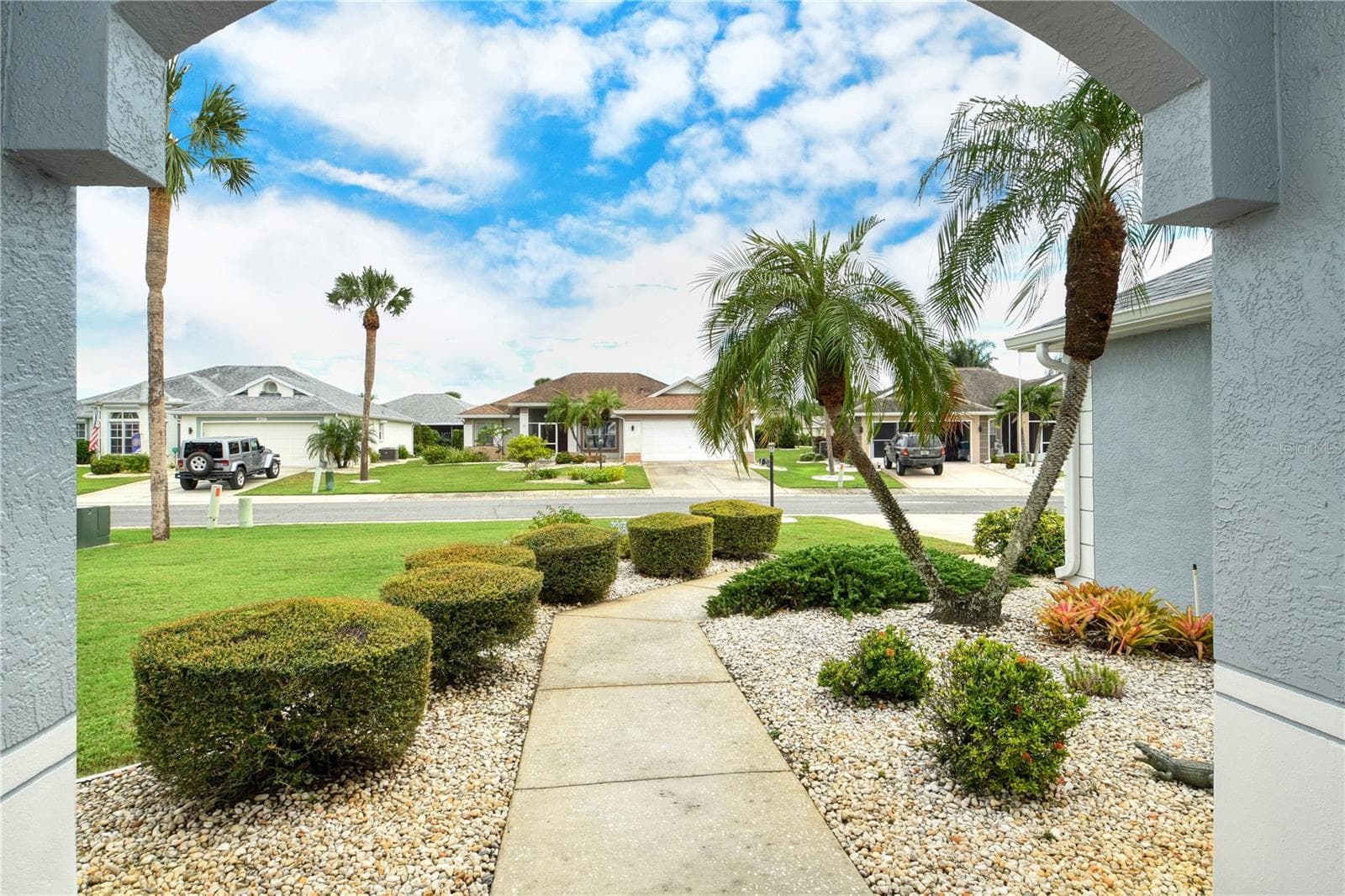 Front Entry - 1604 ALEXANDER CROSSING WAY, SUN CITY CENTER