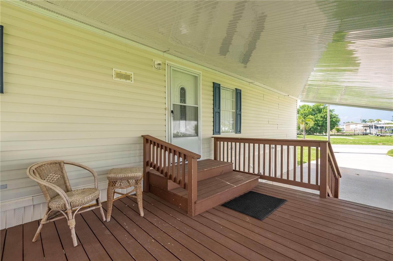 Manufactured Home at 720 DANIA CT, PUNTA GORDA, photo 4 of 23