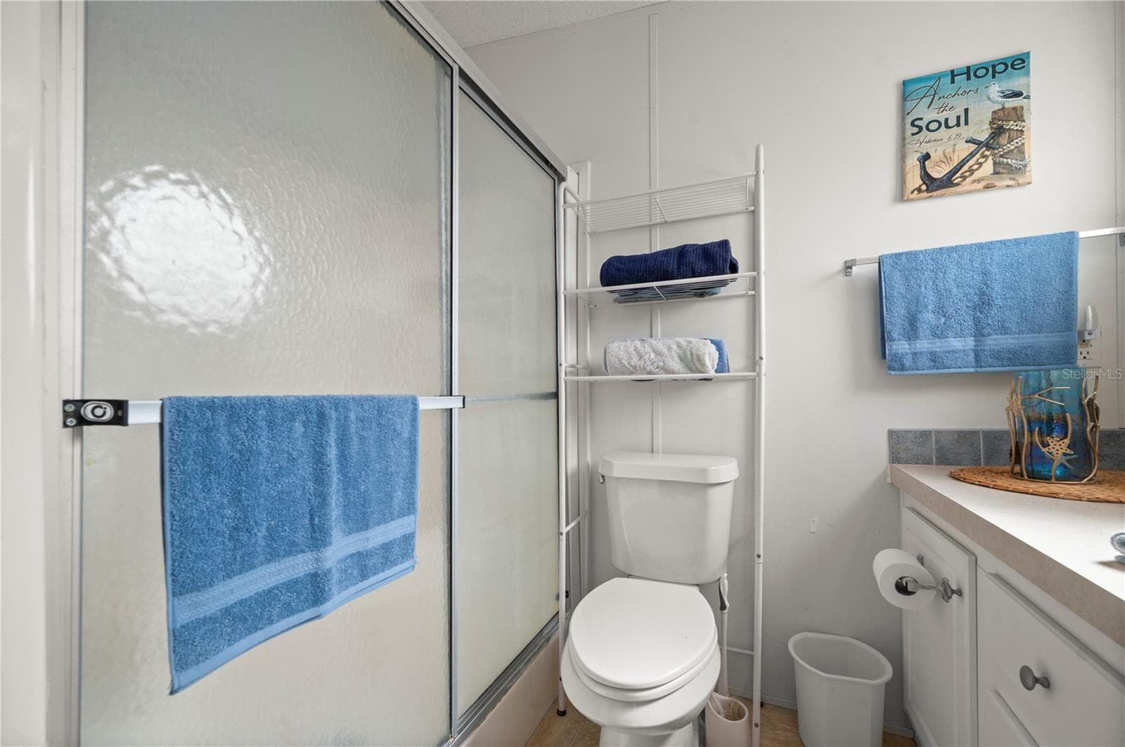 Manufactured Home at 720 DANIA CT, PUNTA GORDA, photo 19 of 23
