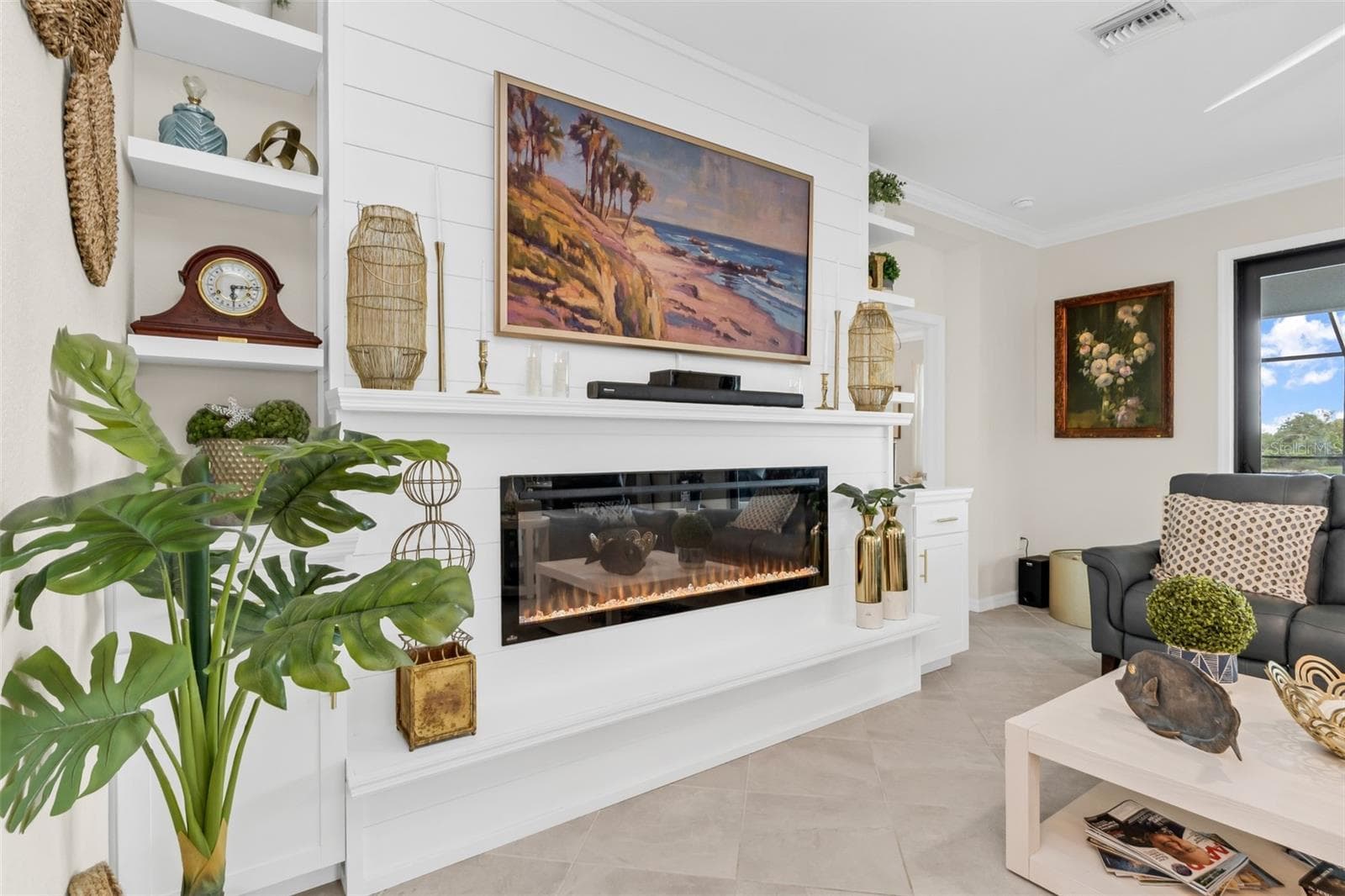Single Family Residence at 17400 LUMINOUS AVE, VENICE, photo 18 of 70