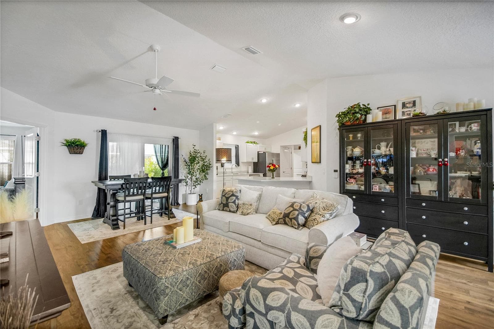 Single Family Residence at 7442 SAVANNA DR, THE VILLAGES, photo 9 of 52