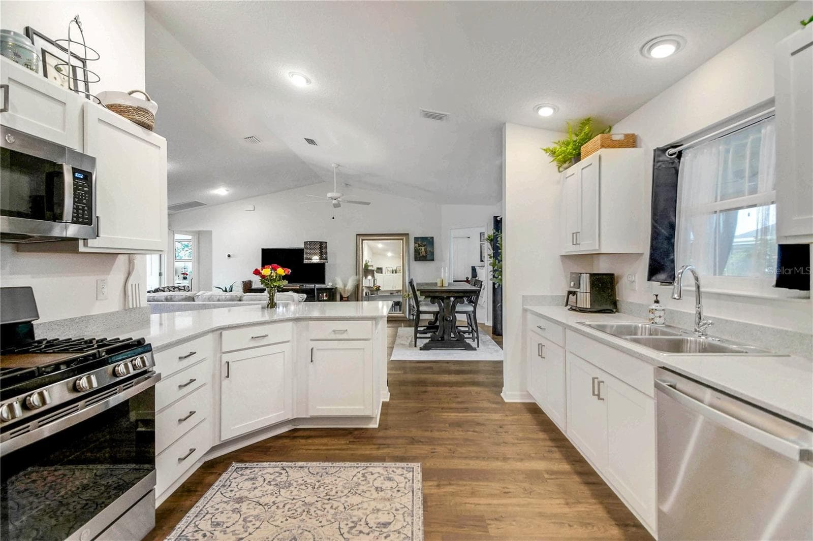 Single Family Residence at 7442 SAVANNA DR, THE VILLAGES, photo 19 of 52