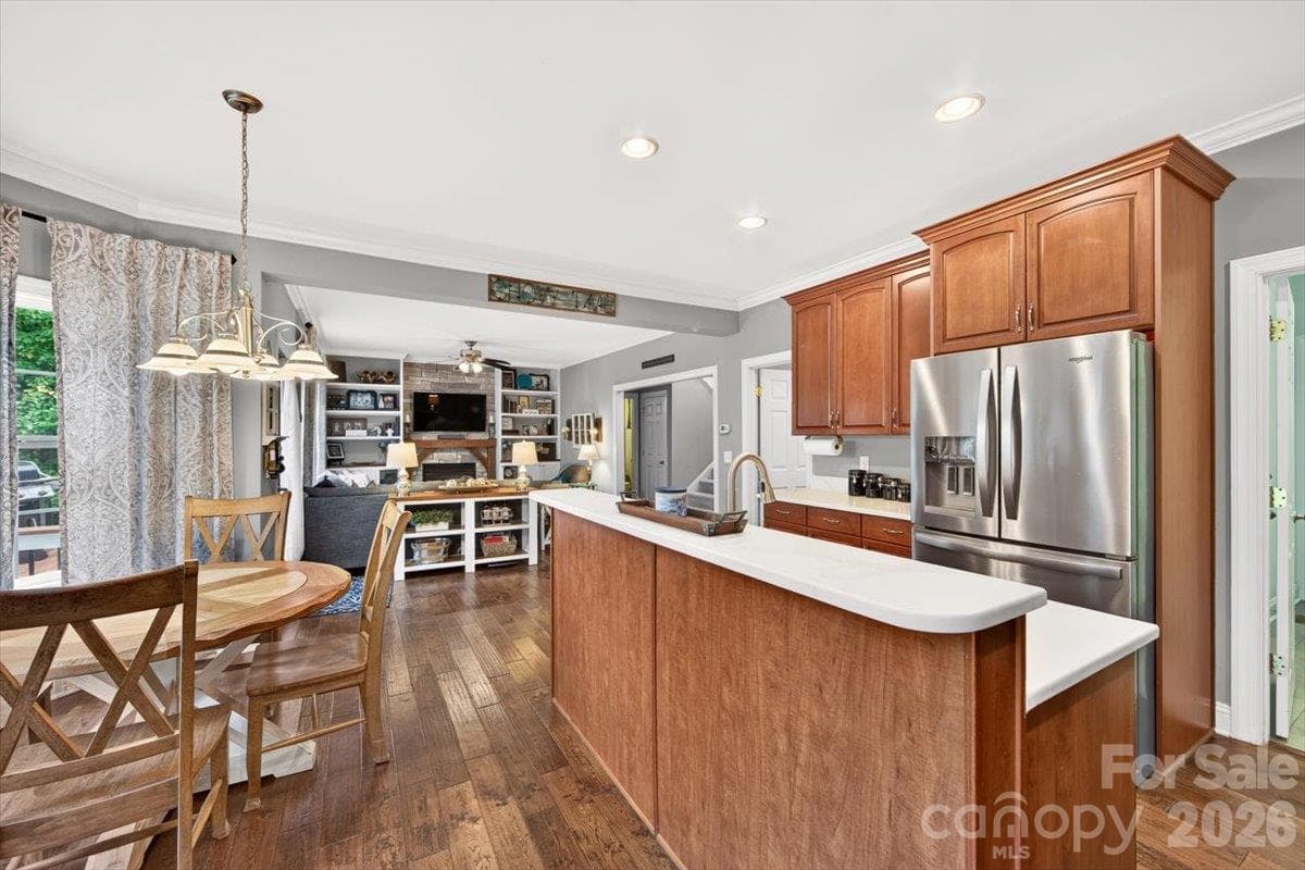 Single Family Residence at 8705 Dartmoor Place, Charlotte, photo 19 of 44