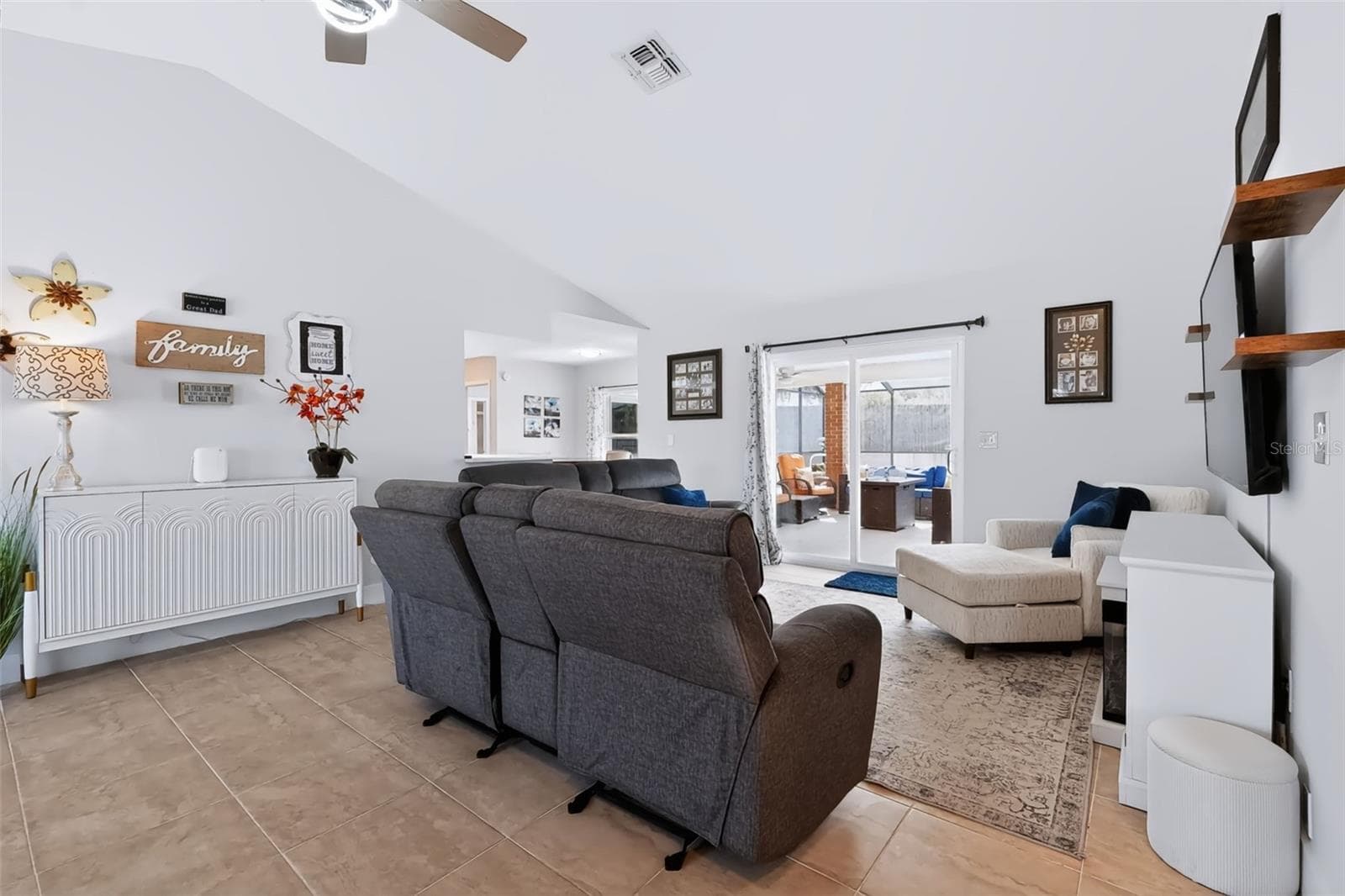 Single Family Residence at 11080 MARQUETTE ST, SPRING HILL, photo 6 of 41