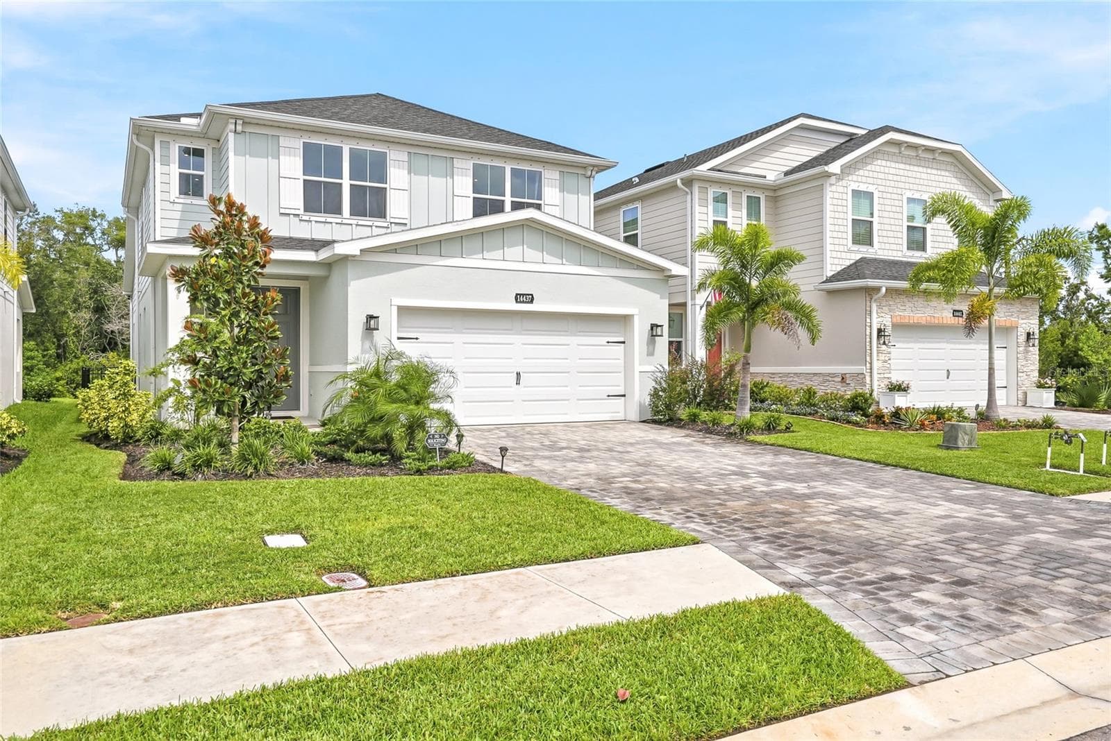 Single Family Residence at 14437 MAIDEN TER, LAKEWOOD RANCH, photo 2 of 29