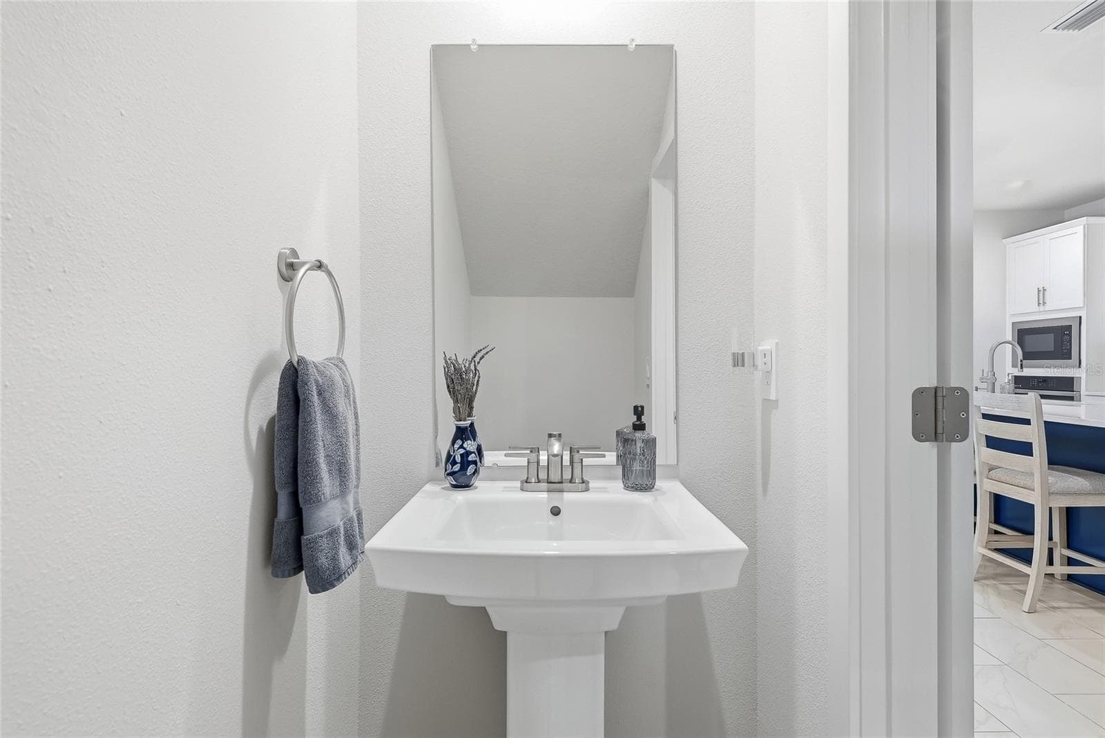 Powder Bathroom - 14437 MAIDEN TER, LAKEWOOD RANCH