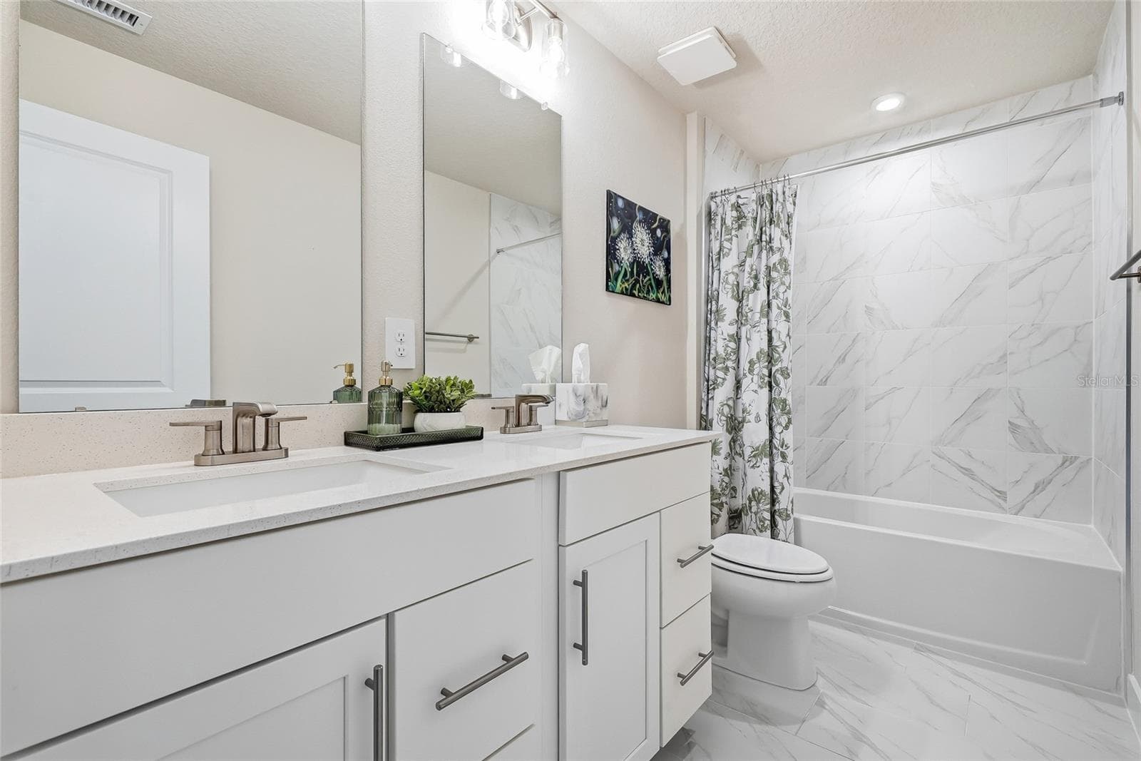 Guest Bathroom - 14437 MAIDEN TER, LAKEWOOD RANCH
