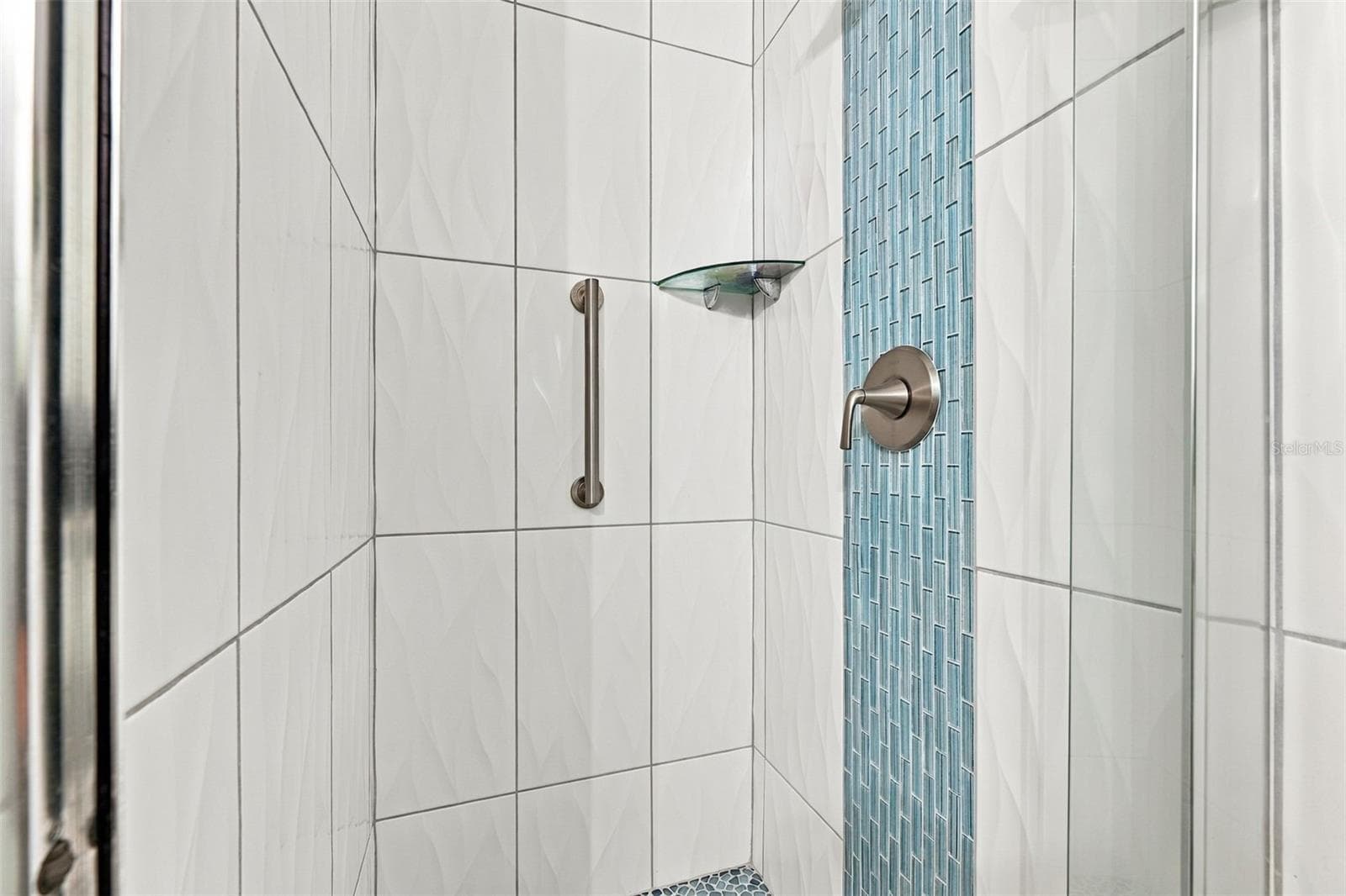 Primary Shower - 202 GLOUCESTER BLVD #357, SUN CITY CENTER