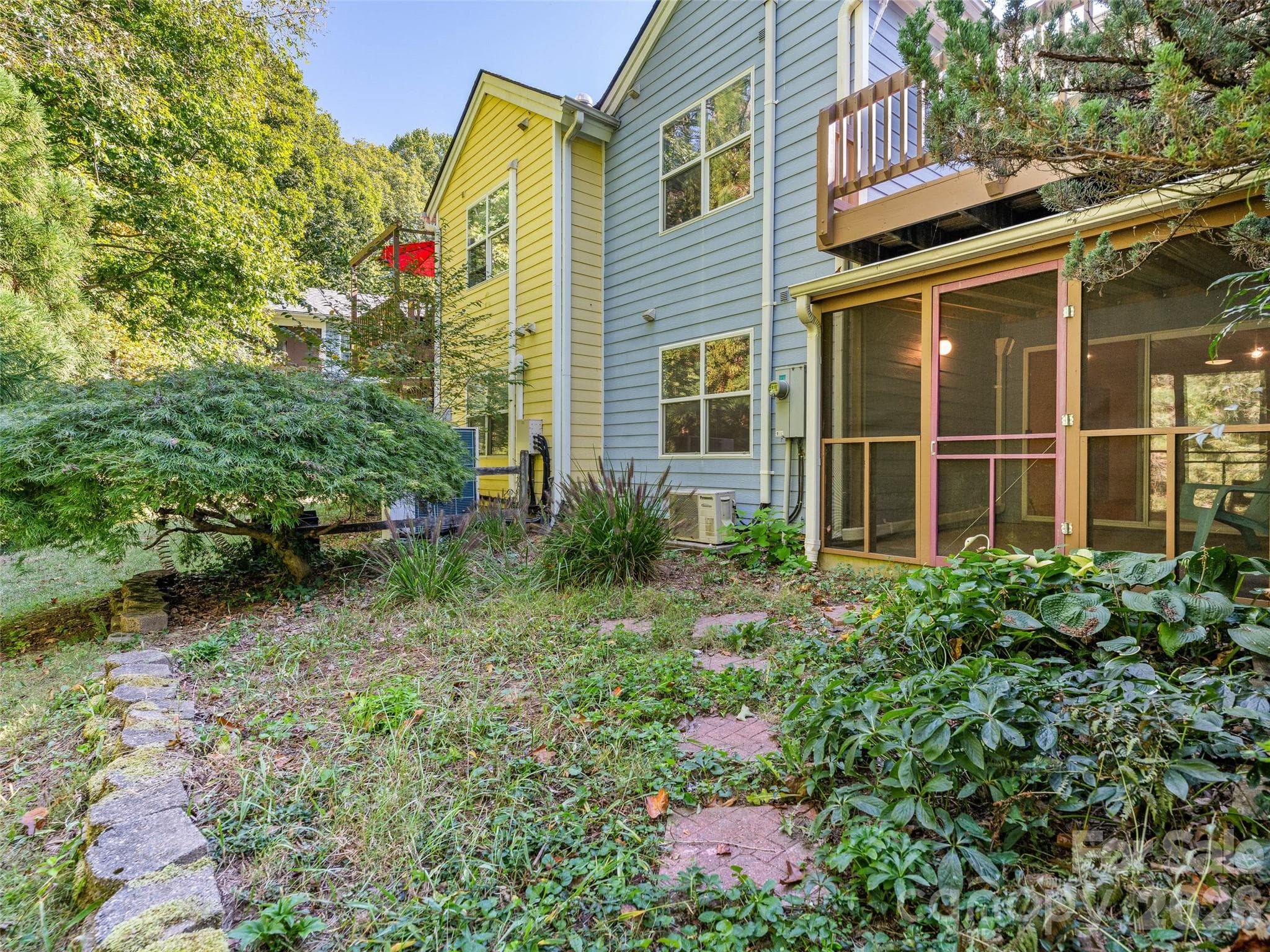 Townhouse at 43 Vermont Court, Asheville, photo 33 of 42