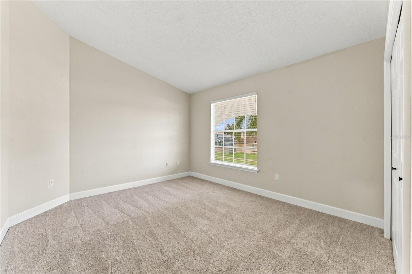 Bedroom 4 is located upstairs - 10102 VISTA POINTE DR, TAMPA
