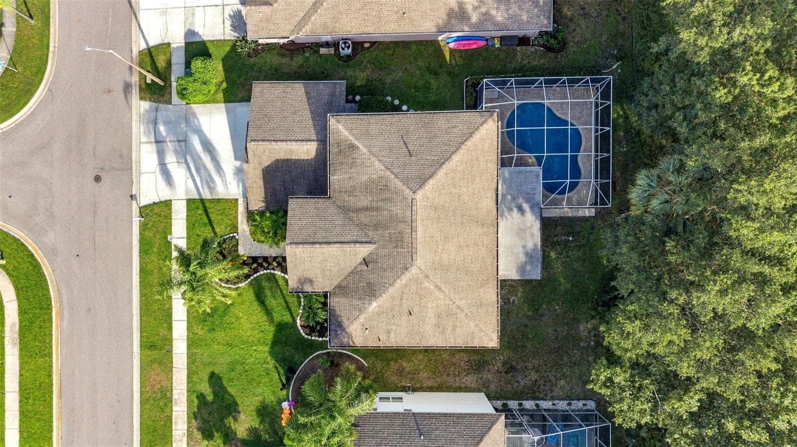Aerial view of the home - 10102 VISTA POINTE DR, TAMPA